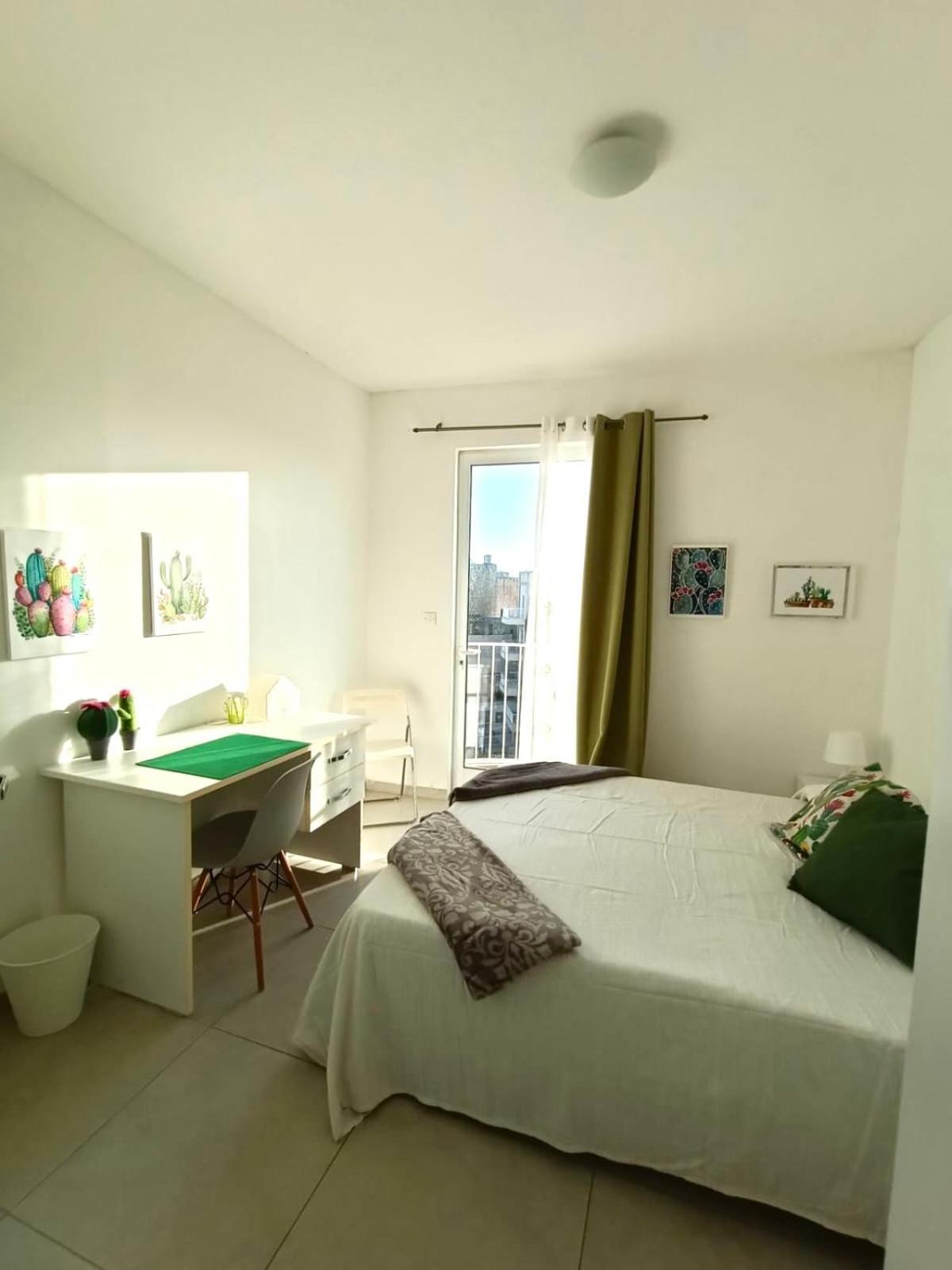 Sliema, Villa Savoia Luxury Apartment For 5 Guests Gzira Eksteriør bilde